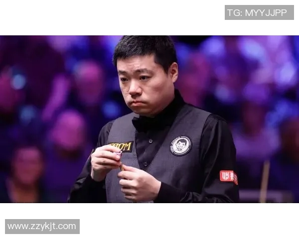 丁俊晖与马丁古尔德激战正酣谁将赢得这场斯诺克巅峰对决