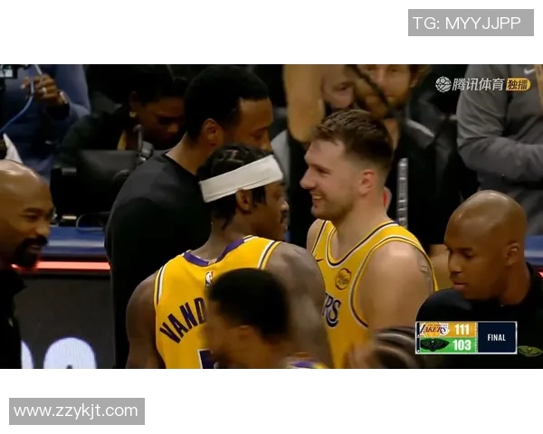 灰熊与湖人精彩对决回放分析全场亮点与关键时刻回顾