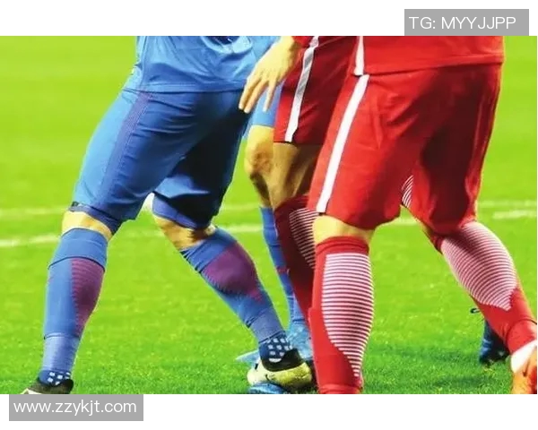 德布勒与库克斯的精彩对决揭示了足球战术的博弈与激情碰撞