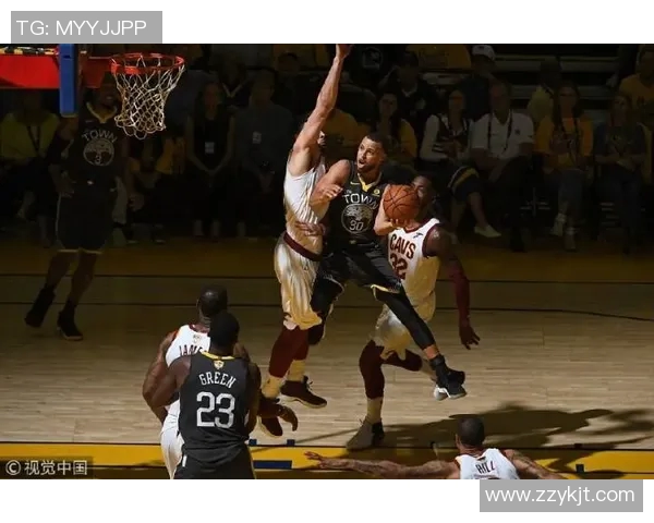 2016年NBA总决赛骑士与勇士第二场激战回顾与精彩瞬间分析 2016年NBA总决赛骑士与勇士第二场激战回顾与精彩瞬间分析